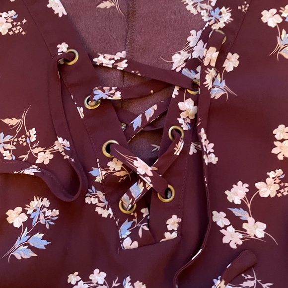 Tank Top with Floral Details XS Burgundy - Picture 2 of 3